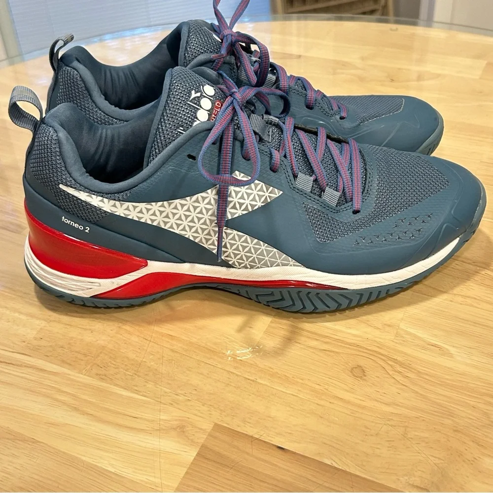 BLUSHIELD TORNEO 2 AG Diadora Blue and Red Athletic Shoes Size 10 - Picture 2 of 8